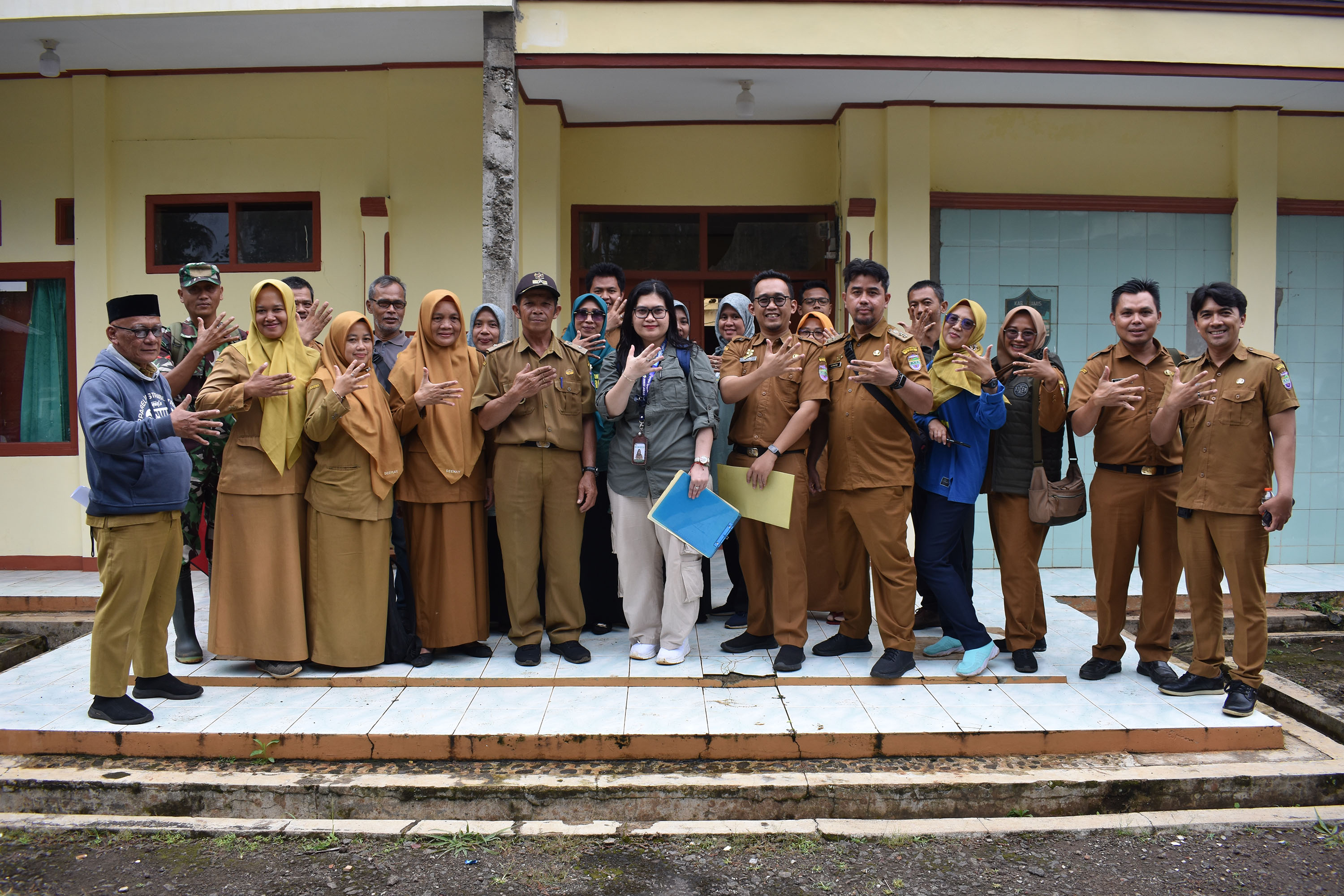Kunjungan Verifikasi Desa Open Defecation Free (ODF) Tingkat Provinsi yang dilaksanakan di Desa Wangunsari.
